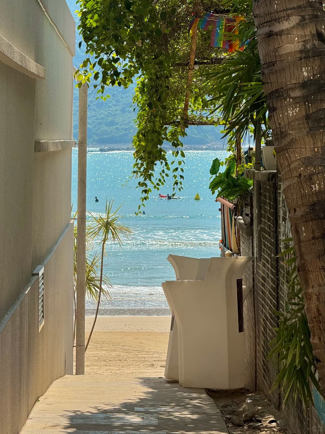 Sanya 5-Day: Between Mountains, Sea & Clouds