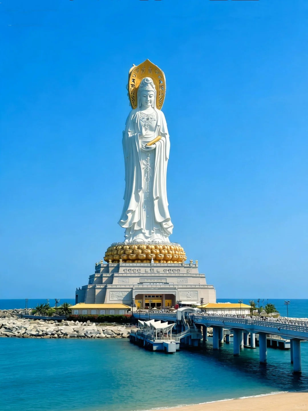 Sanya 5-Day: Between Mountains, Sea & Clouds